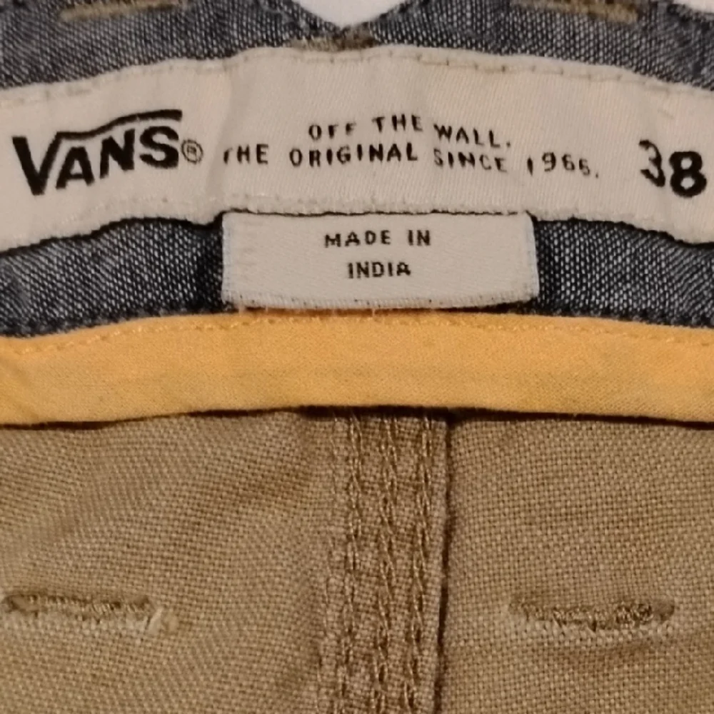 Vans Men's Tan Flat-Front Chino Shorts